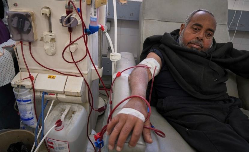 Gaza dialysis machines fail, risking hundreds of patients